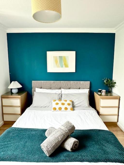6 Guests House Old Trafford,Media City,City Centre, Free Parking Manchester Exteriör bild