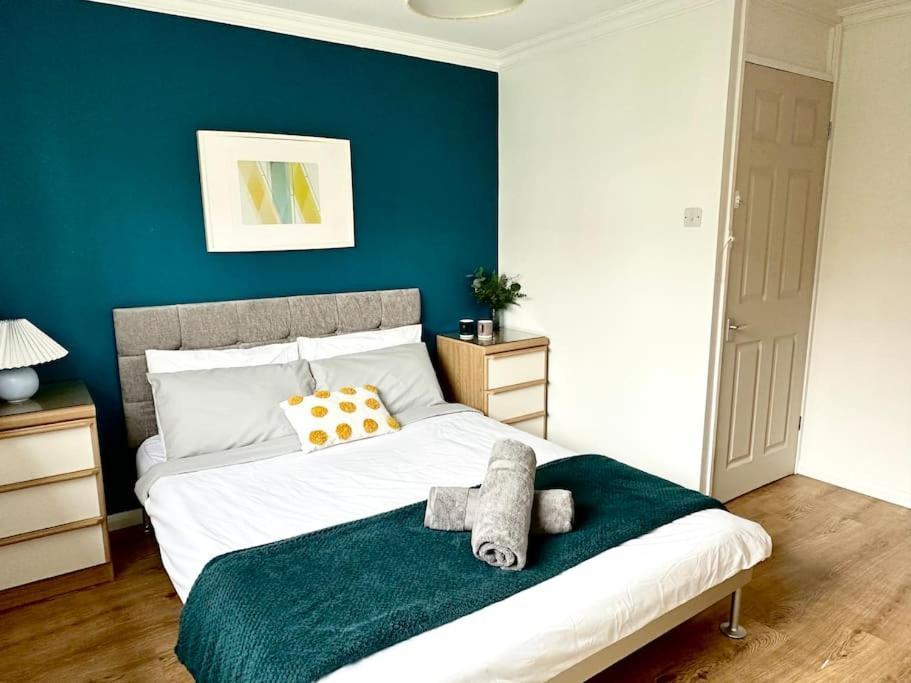 6 Guests House Old Trafford,Media City,City Centre, Free Parking Manchester Exteriör bild
